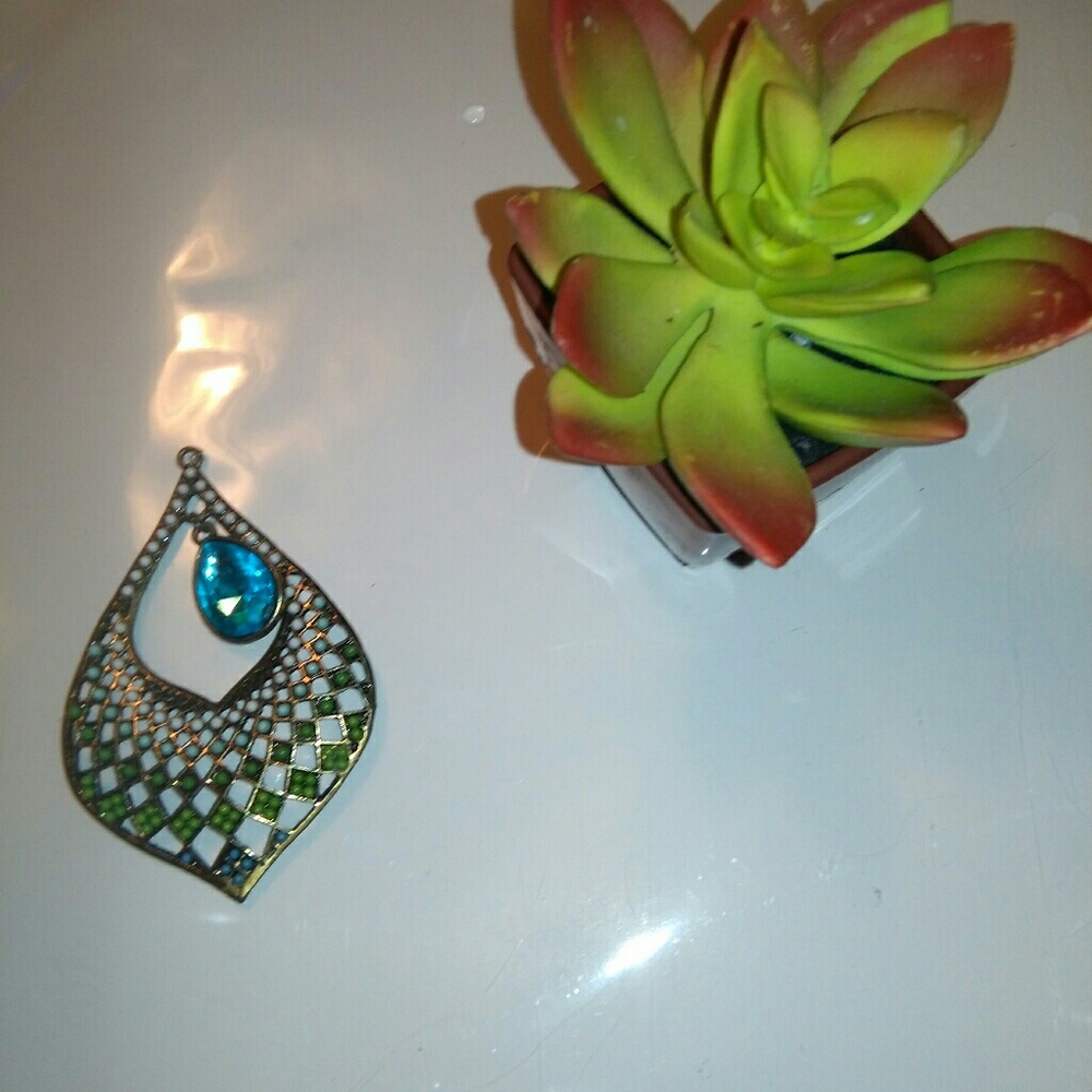 Pendant - Picture 2 of 7